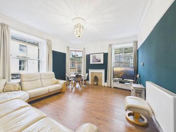 Flat for sale in Shetland - Equipped kitchen