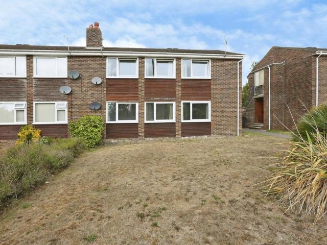 2 bedroom maisonette for sale