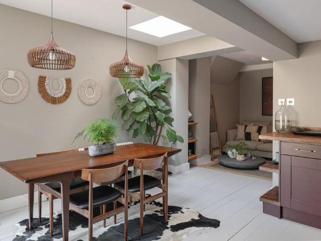 2 bedroom maisonette for sale