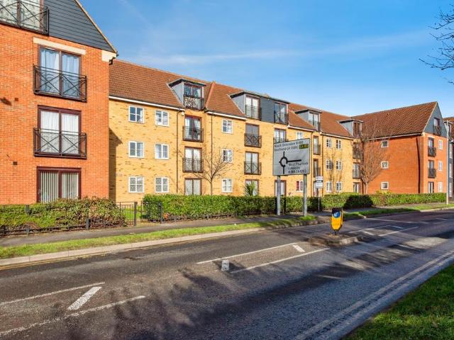 2 bedroom maisonette for sale