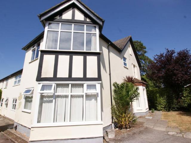 2 bedroom maisonette for sale