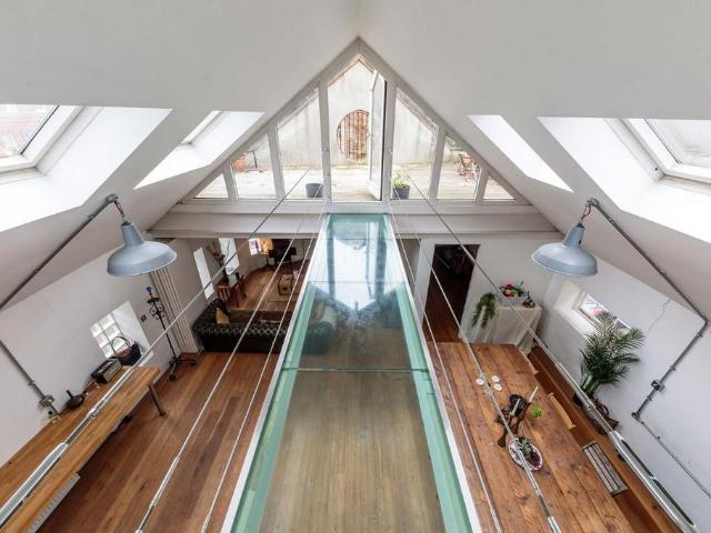 2 bedroom mews for sale