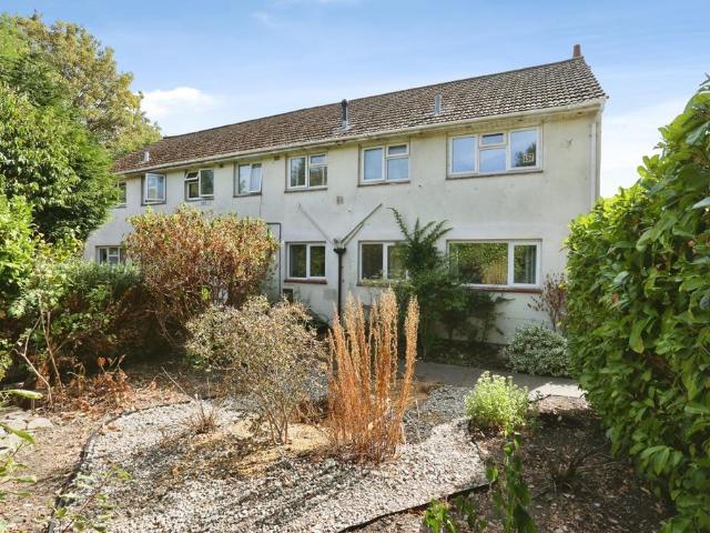 2 bedroom maisonette for sale