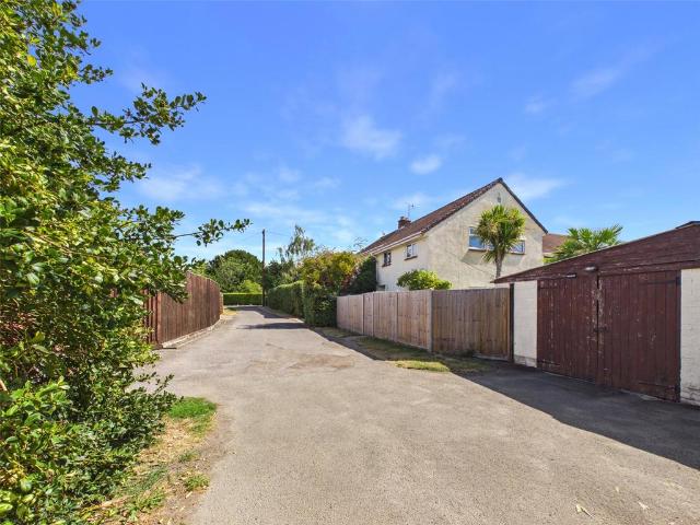2 bedroom maisonette for sale