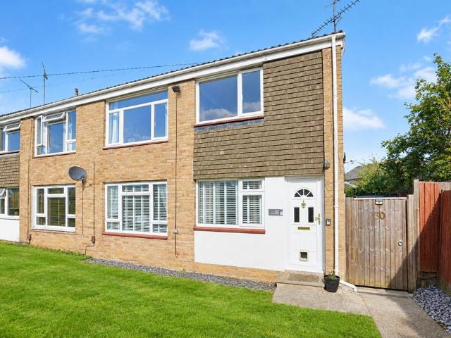 2 bedroom maisonette for sale