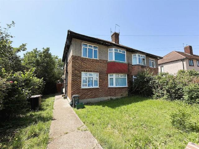 2 bedroom maisonette for sale