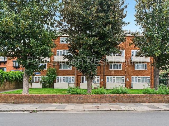 2 bedroom maisonette for sale