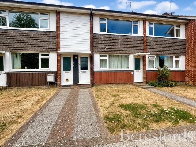 2 bedroom maisonette for sale