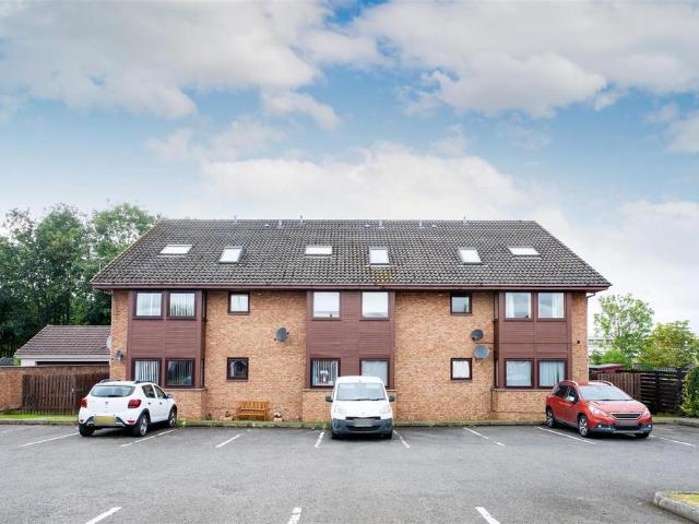2 bedroom maisonette for sale