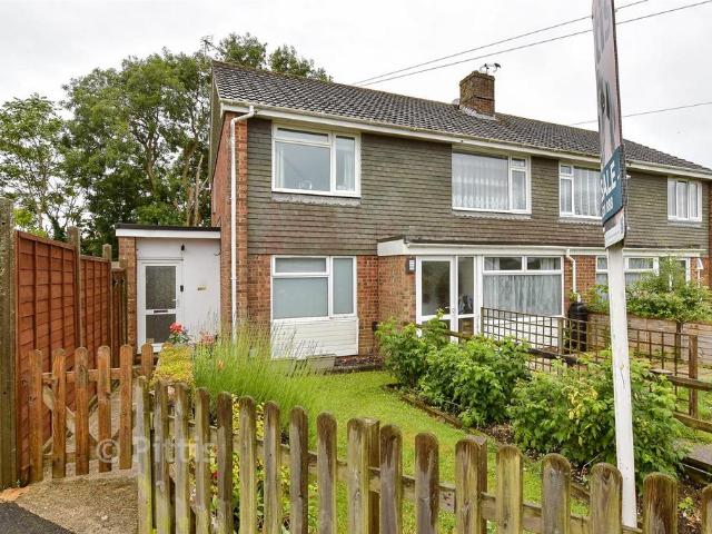 2 bedroom maisonette for sale