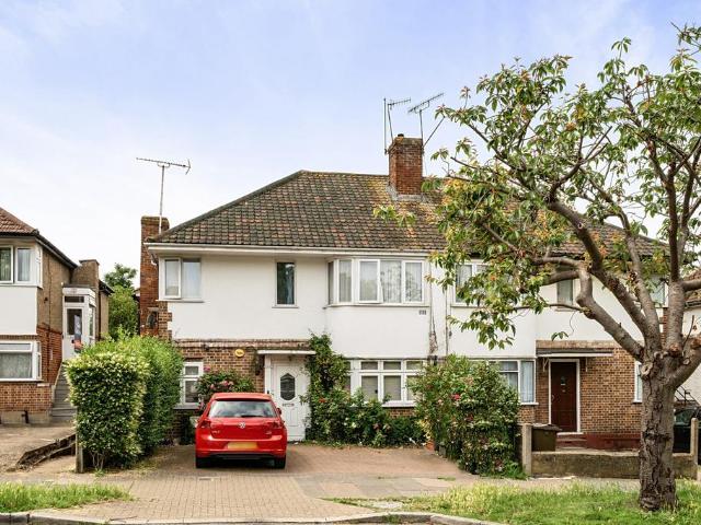 2 bedroom maisonette for sale