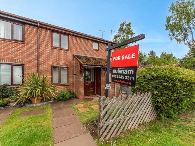 2 bedroom maisonette for sale