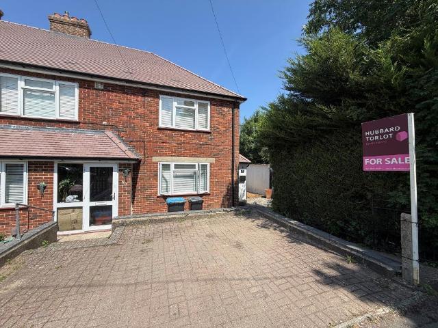 2 bedroom maisonette for sale