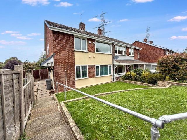 2 bedroom maisonette for sale