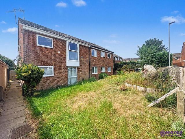 2 bedroom maisonette for sale