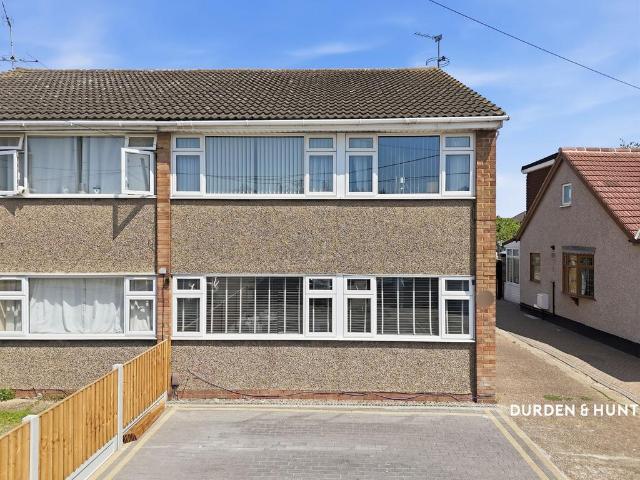 2 bedroom maisonette for sale
