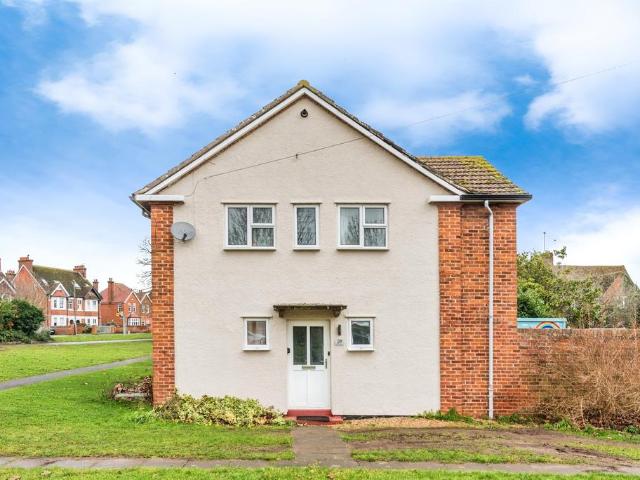 2 bedroom maisonette for sale