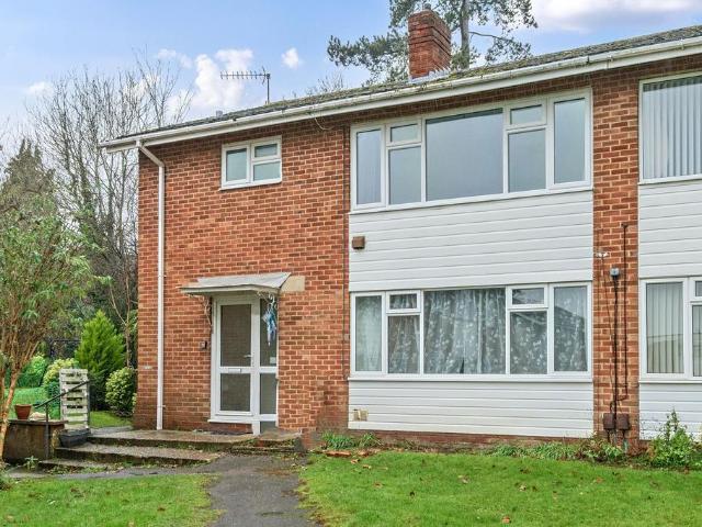 2 bedroom maisonette for sale