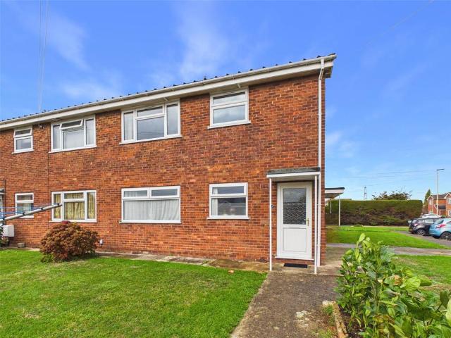 2 bedroom maisonette for sale