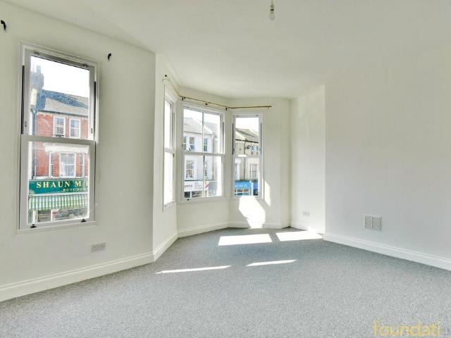 2 bedroom maisonette for sale