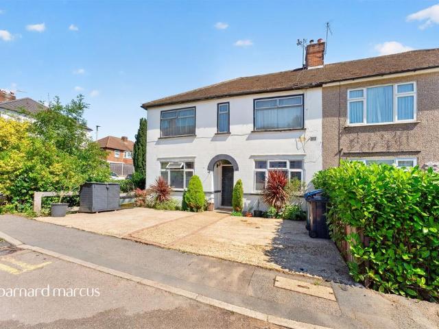 2 bedroom maisonette for sale