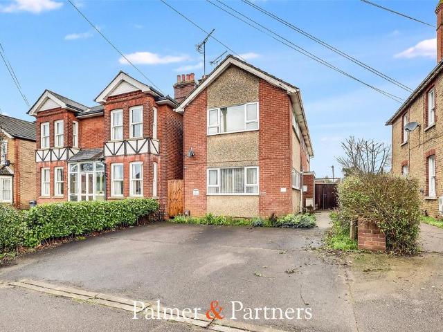 2 bedroom maisonette for sale