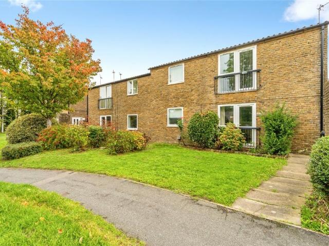 2 bedroom maisonette for sale