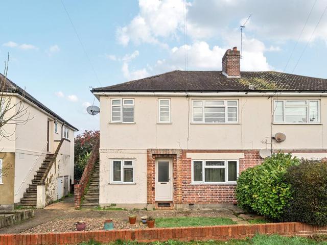 2 bedroom maisonette for sale