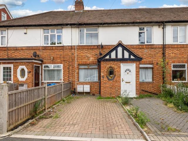 2 bedroom maisonette for sale