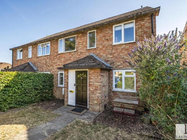 2 bedroom maisonette for sale