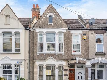 2 bedroom maisonette for sale