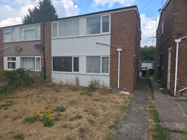2 bedroom maisonette for sale