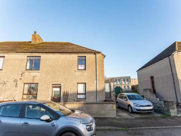 2 bedroom maisonette for sale