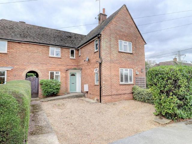 2 bedroom maisonette for sale