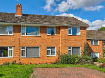 2 bedroom maisonette for sale