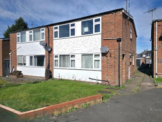 2 bedroom maisonette for sale