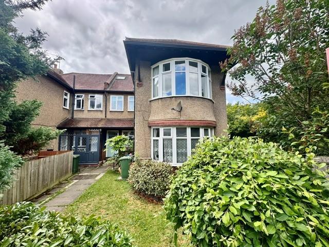 2 bedroom maisonette for sale