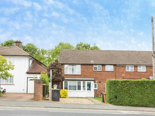 2 bedroom maisonette for sale