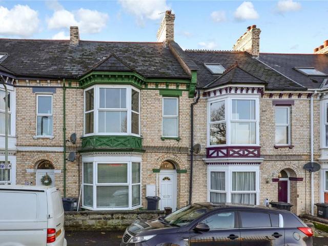 2 bedroom maisonette for sale