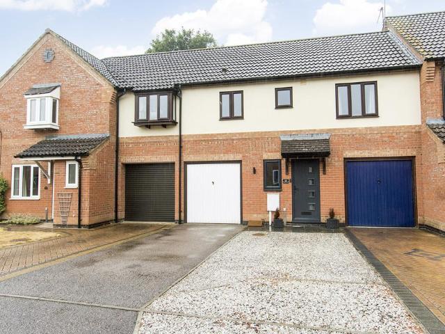 2 bedroom maisonette for sale