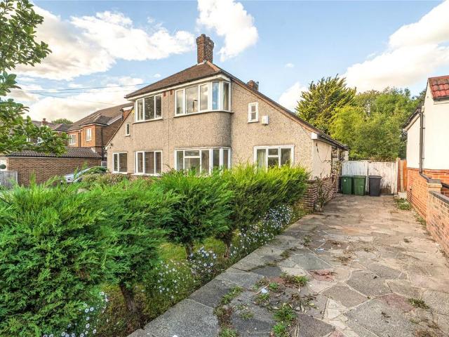2 bedroom maisonette for sale