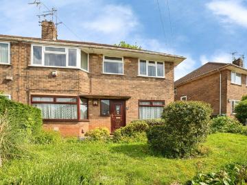 2 bedroom maisonette for sale