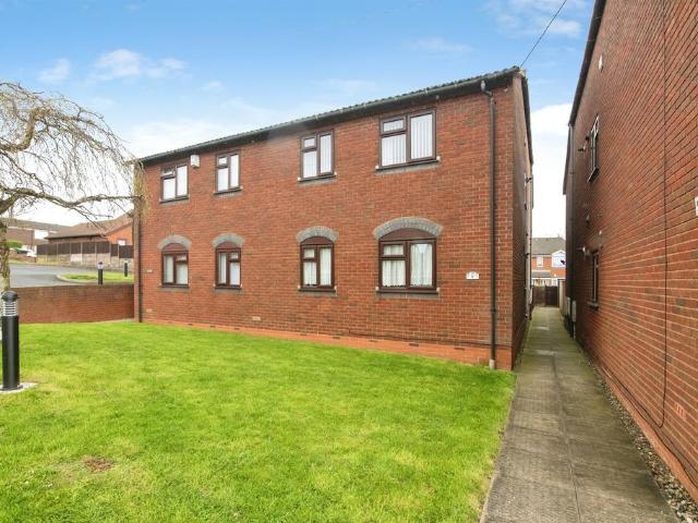 2 bedroom maisonette for sale