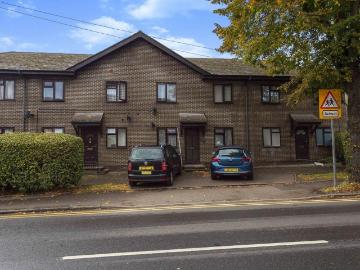 2 bedroom maisonette for sale