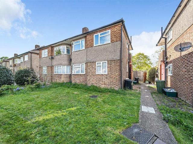 2 bedroom maisonette for sale