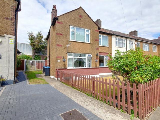 2 bedroom maisonette for sale