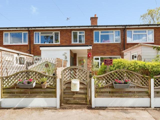 2 bedroom maisonette for sale