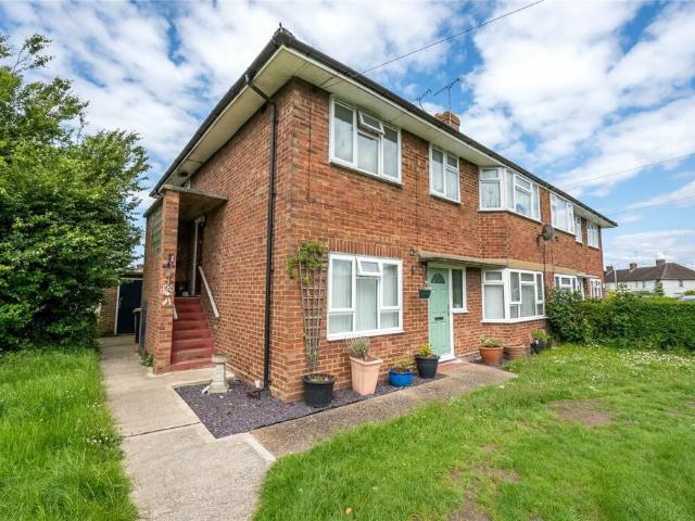 2 bedroom maisonette for sale