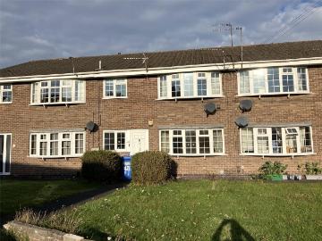 2 bedroom maisonette for sale