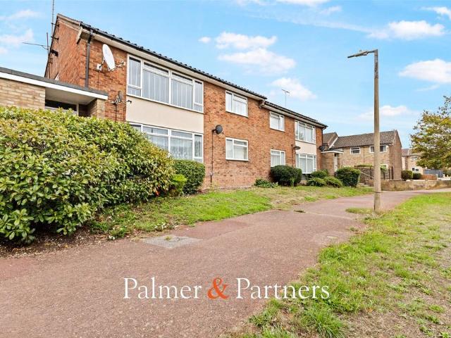 2 bedroom maisonette for sale